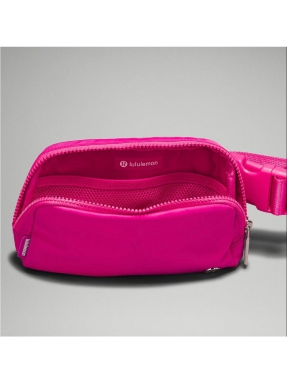 Lululemon everywhere belt bag Hot Pink - Picture 5 of 11